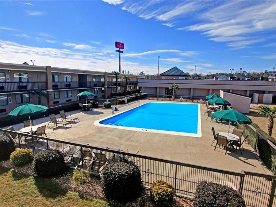 Ramada By Wyndham Macon Hotel Bagian luar foto